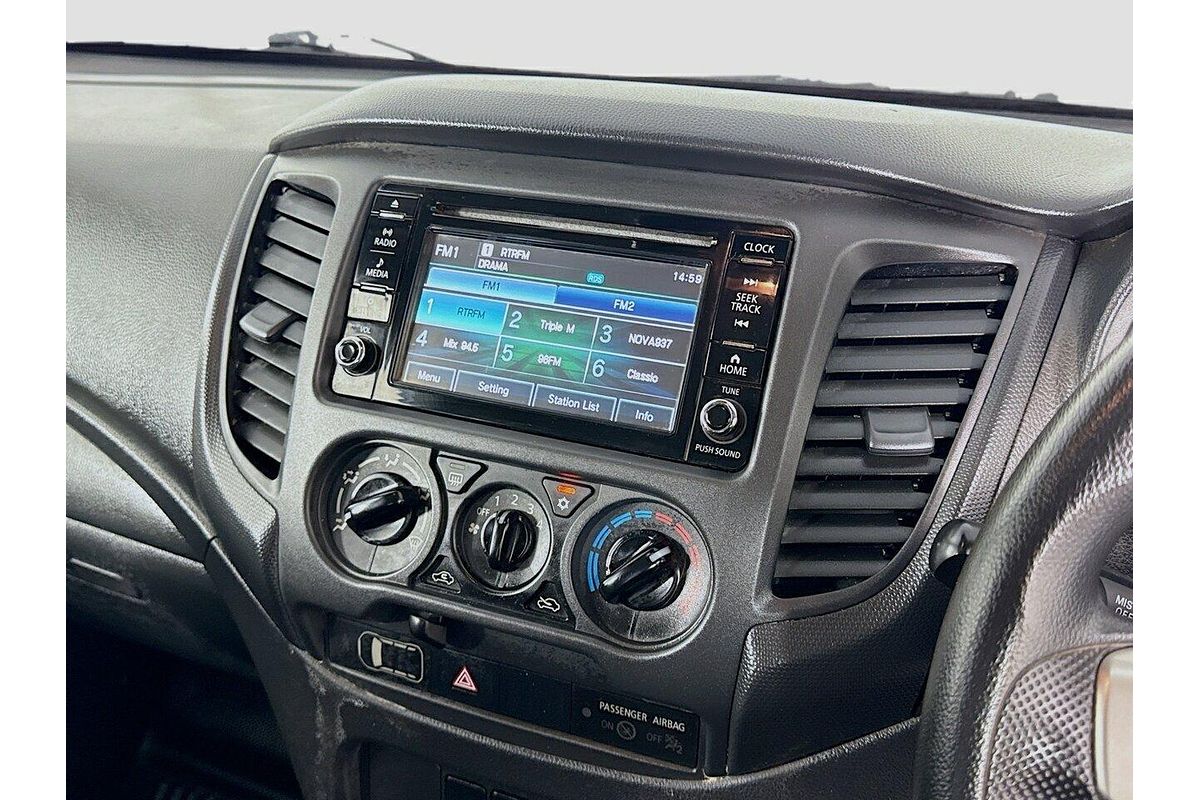2022 Mitsubishi Triton GLX MR 4X4