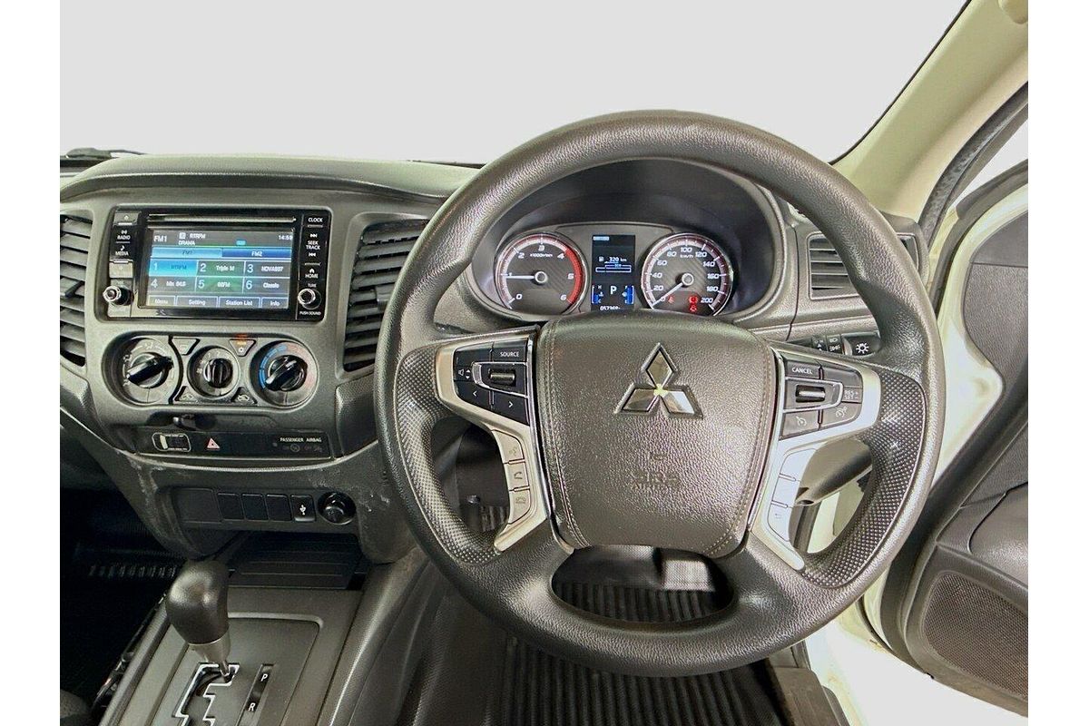 2022 Mitsubishi Triton GLX MR 4X4