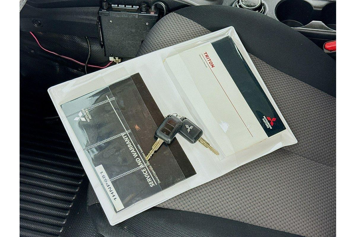 2022 Mitsubishi Triton GLX MR 4X4