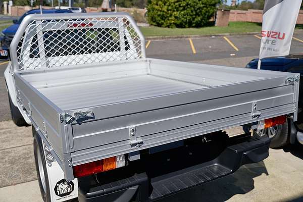 2025 Isuzu D-MAX SX 4X4
