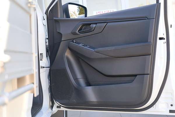 2025 Isuzu D-MAX SX 4X4