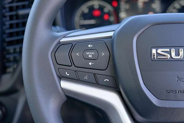 2025 Isuzu D-MAX SX 4X4