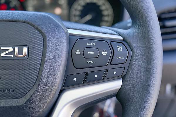 2025 Isuzu D-MAX SX 4X4