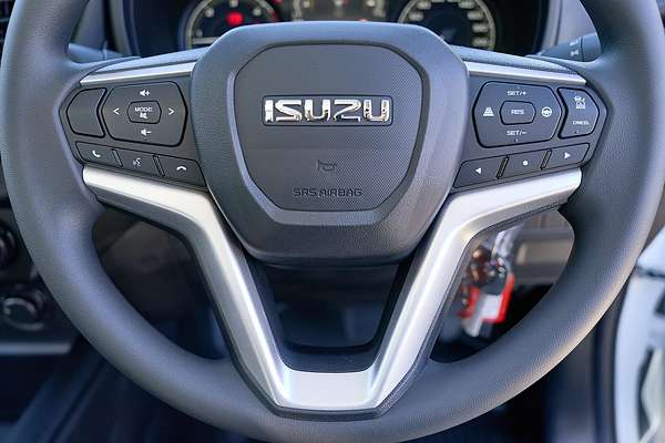 2025 Isuzu D-MAX SX 4X4