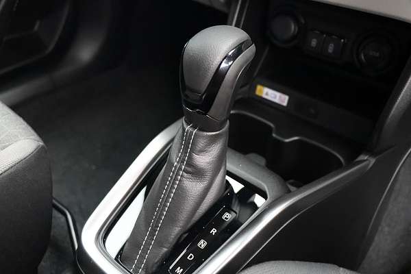 2025 Suzuki Swift Hybrid GLX UZ