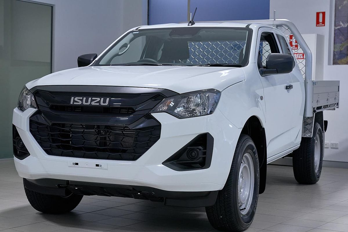 2025 Isuzu D-MAX SX 4X4