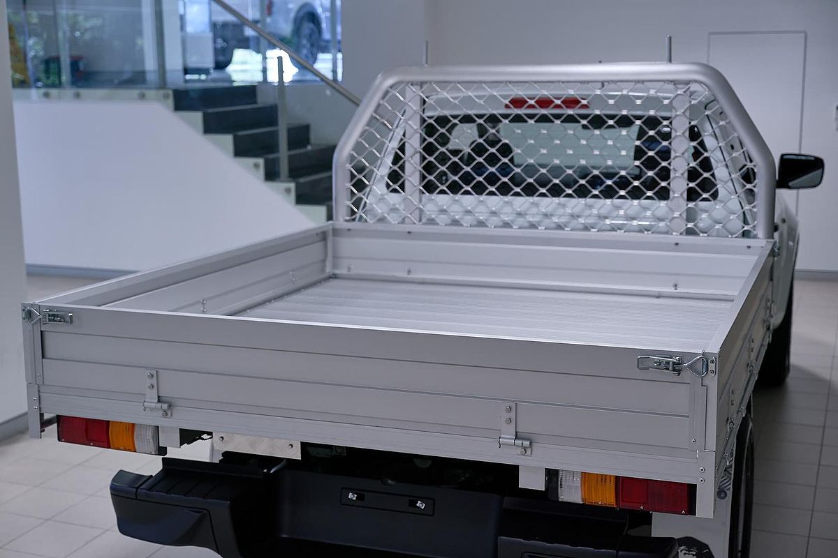 2025 Isuzu D-MAX SX 4X4