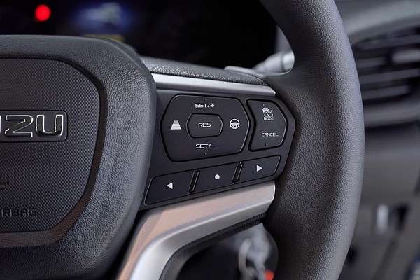 2025 Isuzu D-MAX LS-M 4X4