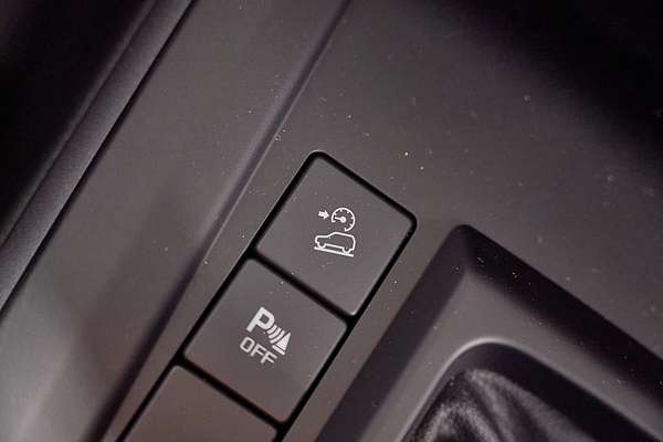 2025 Isuzu D-MAX LS-M 4X4