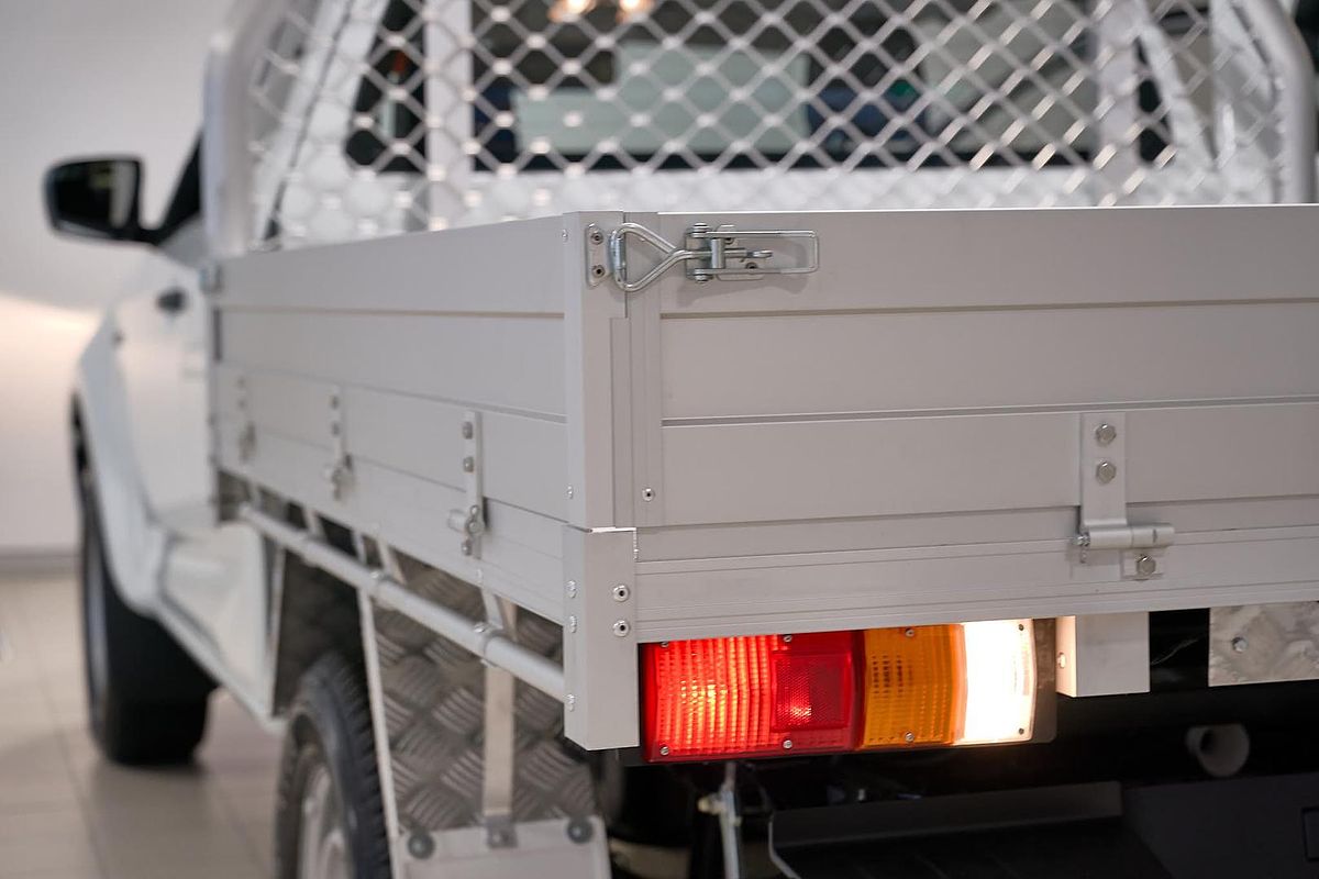 2025 Isuzu D-MAX SX 4X4