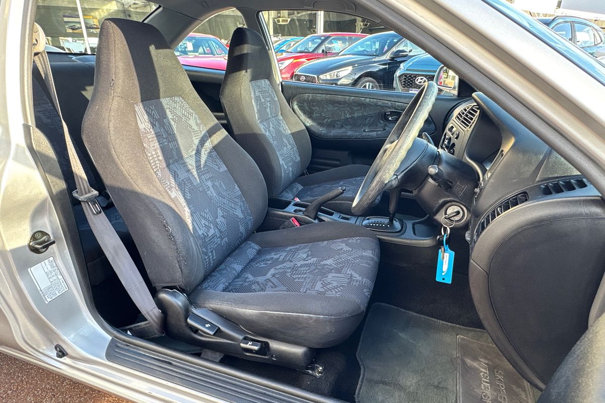 2000 Mitsubishi Lancer GLi CE2
