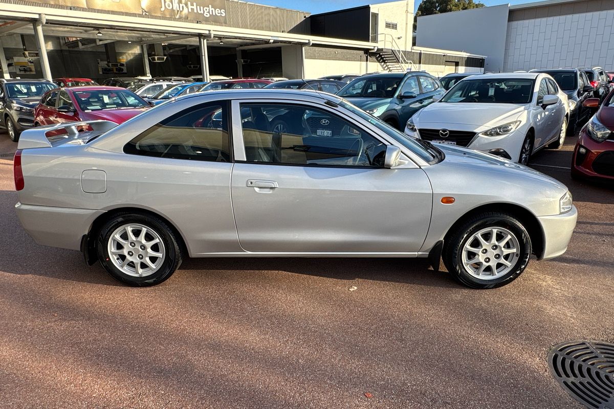 2000 Mitsubishi Lancer GLi CE2