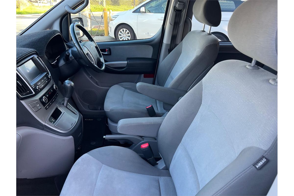 2016 Hyundai iMax TQ3-W Series II