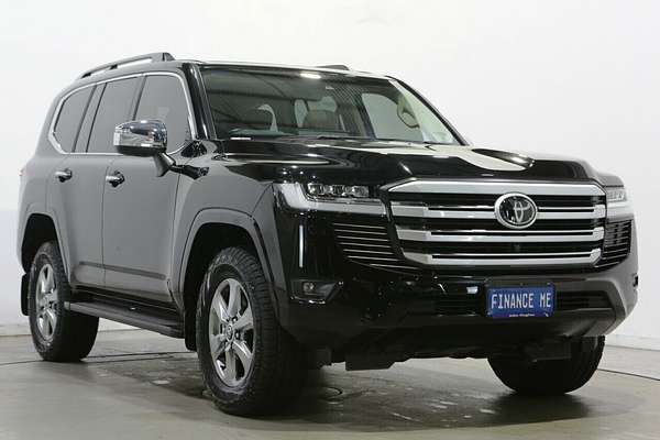 2022 Toyota Landcruiser Sahara FJA300R