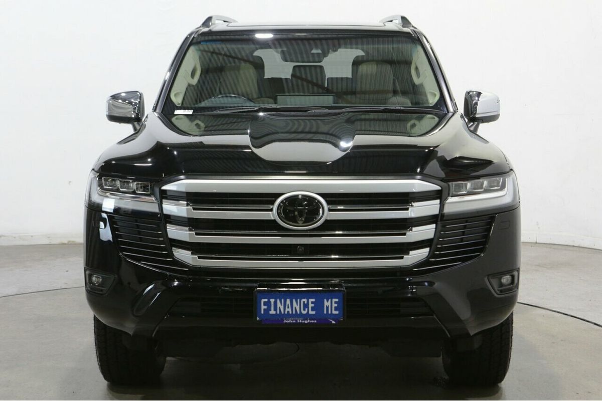 2022 Toyota Landcruiser Sahara FJA300R