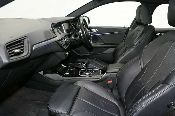 2022 BMW 2 Series 220i M Sport F44