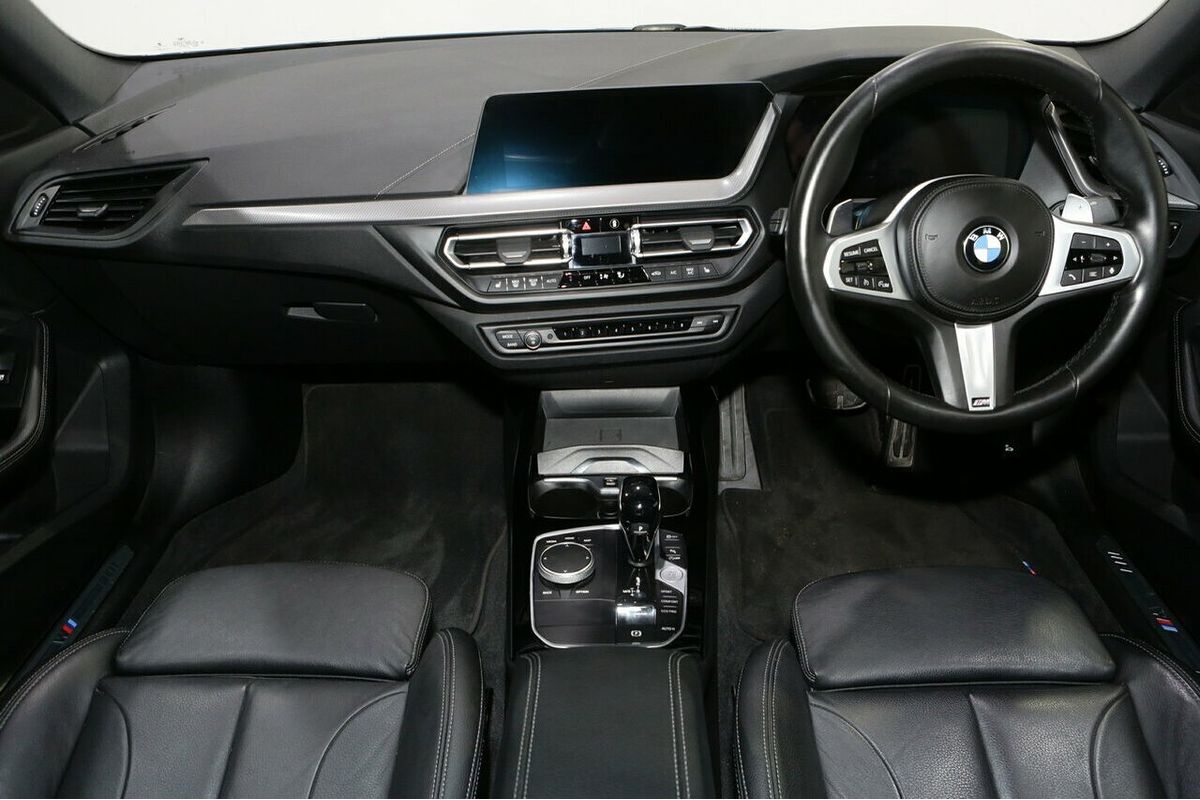 2022 BMW 2 Series 220i M Sport F44