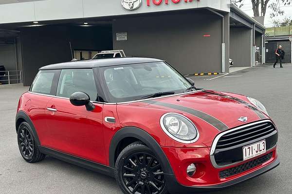 2017 MINI Hatch Cooper F56