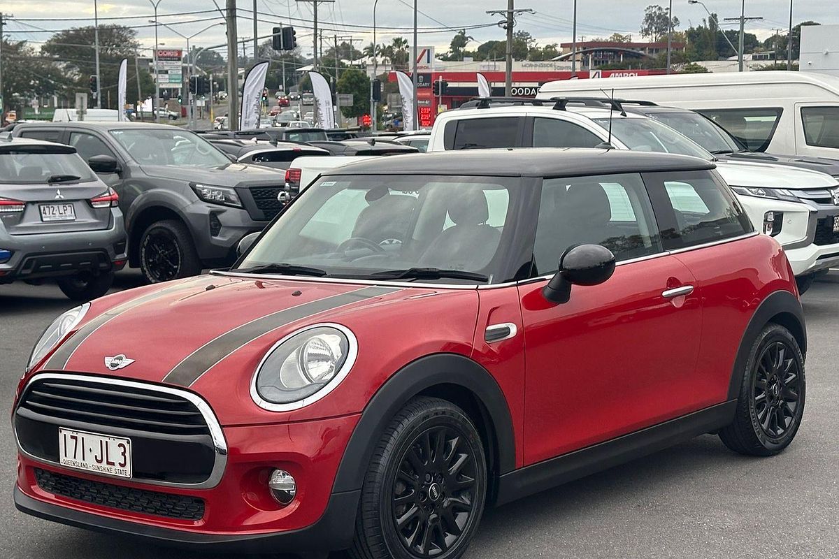 2017 MINI Hatch Cooper F56