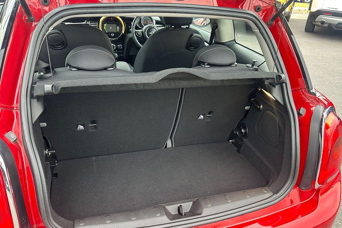 2017 MINI Hatch Cooper F56