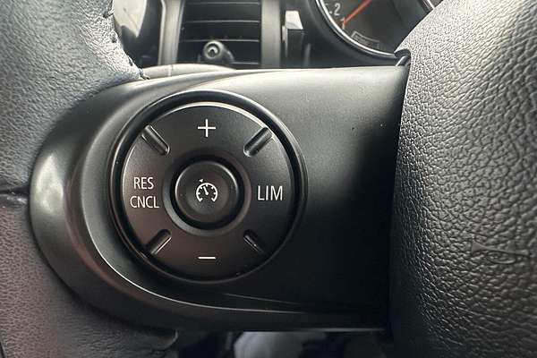2017 MINI Hatch Cooper F56