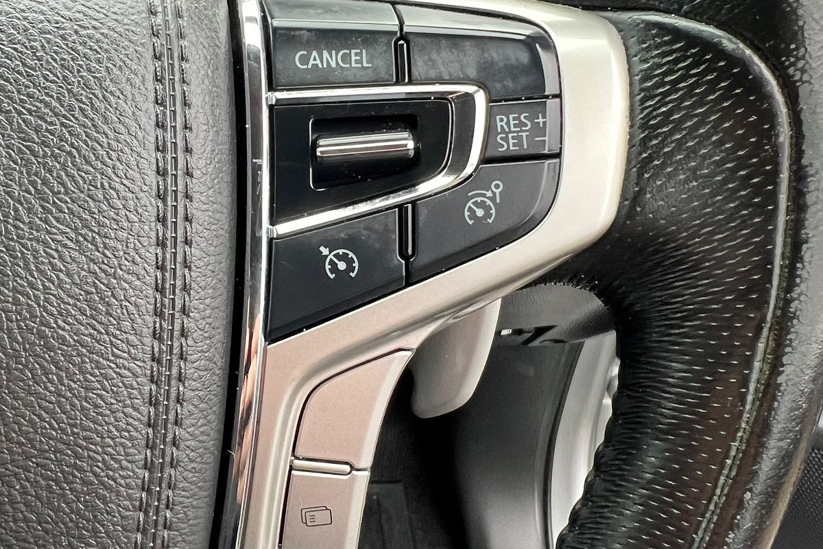 2015 Mitsubishi Pajero Sport Exceed QE