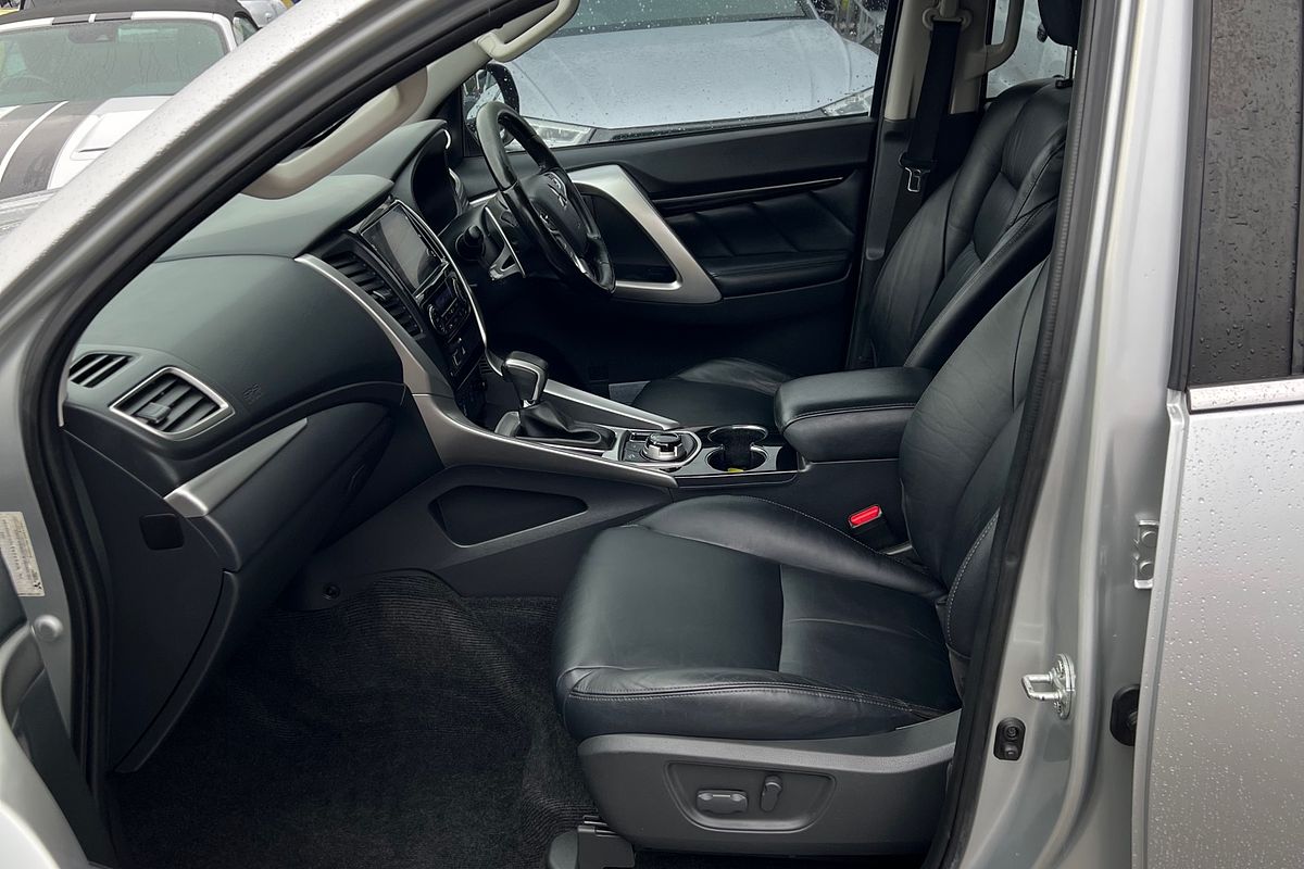 2015 Mitsubishi Pajero Sport Exceed QE