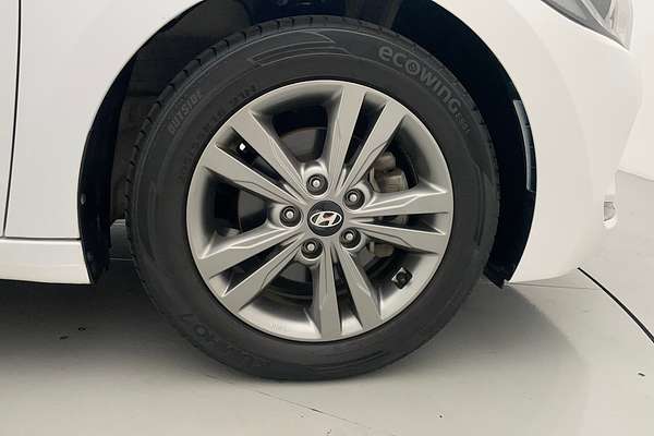 2018 Hyundai Elantra Active AD