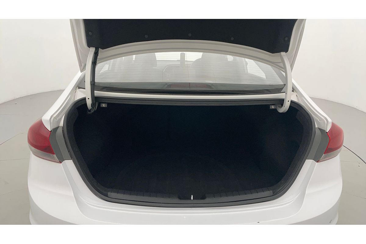 2018 Hyundai Elantra Active AD