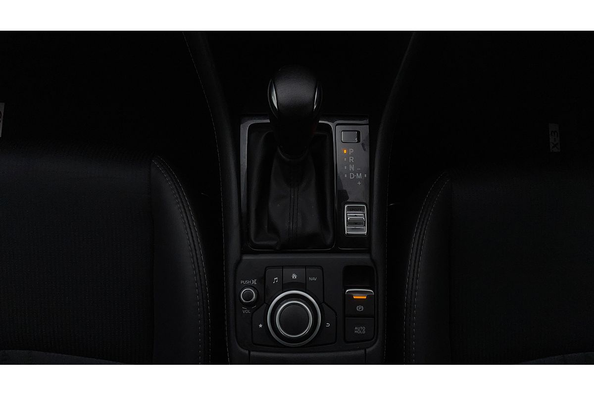 2023 Mazda CX-3 sTouring DK