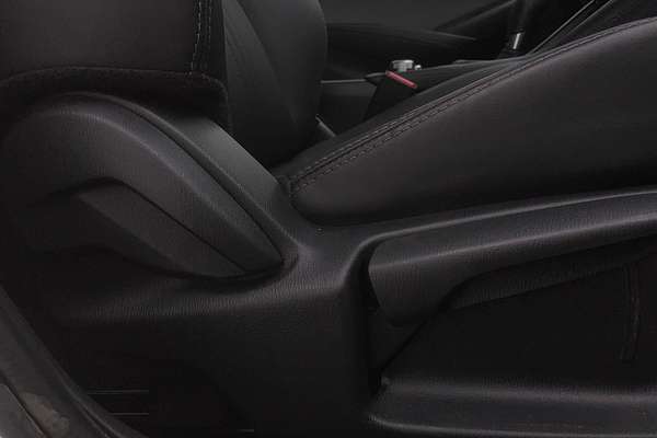 2023 Mazda CX-3 sTouring DK
