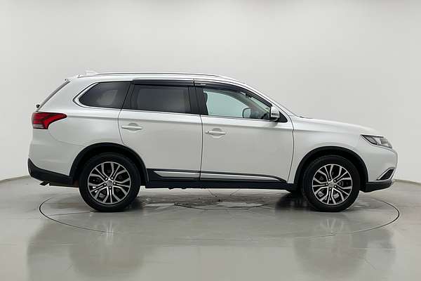 2017 Mitsubishi Outlander LS Safety Pack ZK