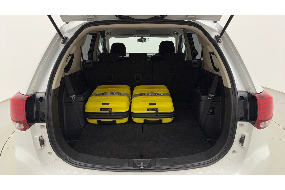 2017 Mitsubishi Outlander LS Safety Pack ZK