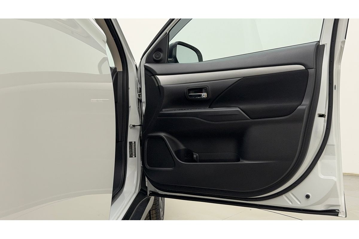 2017 Mitsubishi Outlander LS Safety Pack ZK