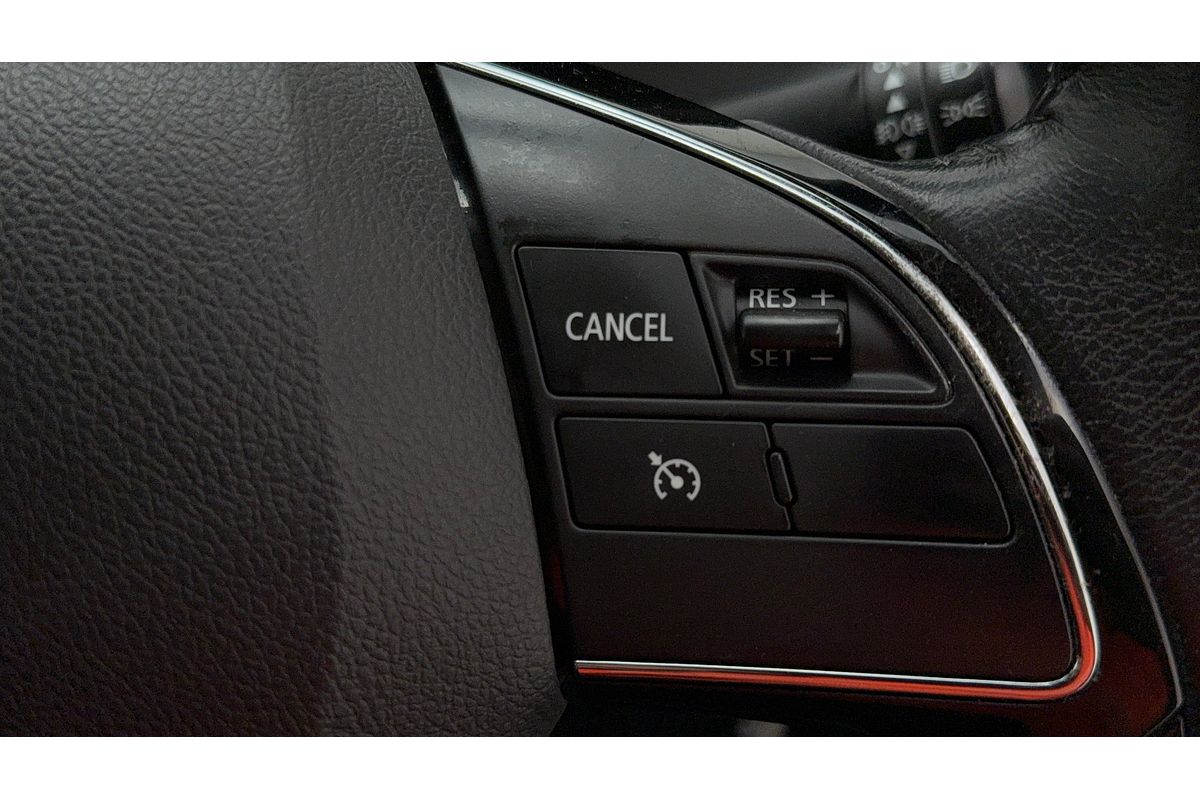 2017 Mitsubishi Outlander LS Safety Pack ZK