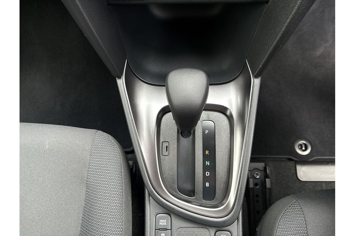 2025 Toyota Yaris Cross GX MXPJ10R