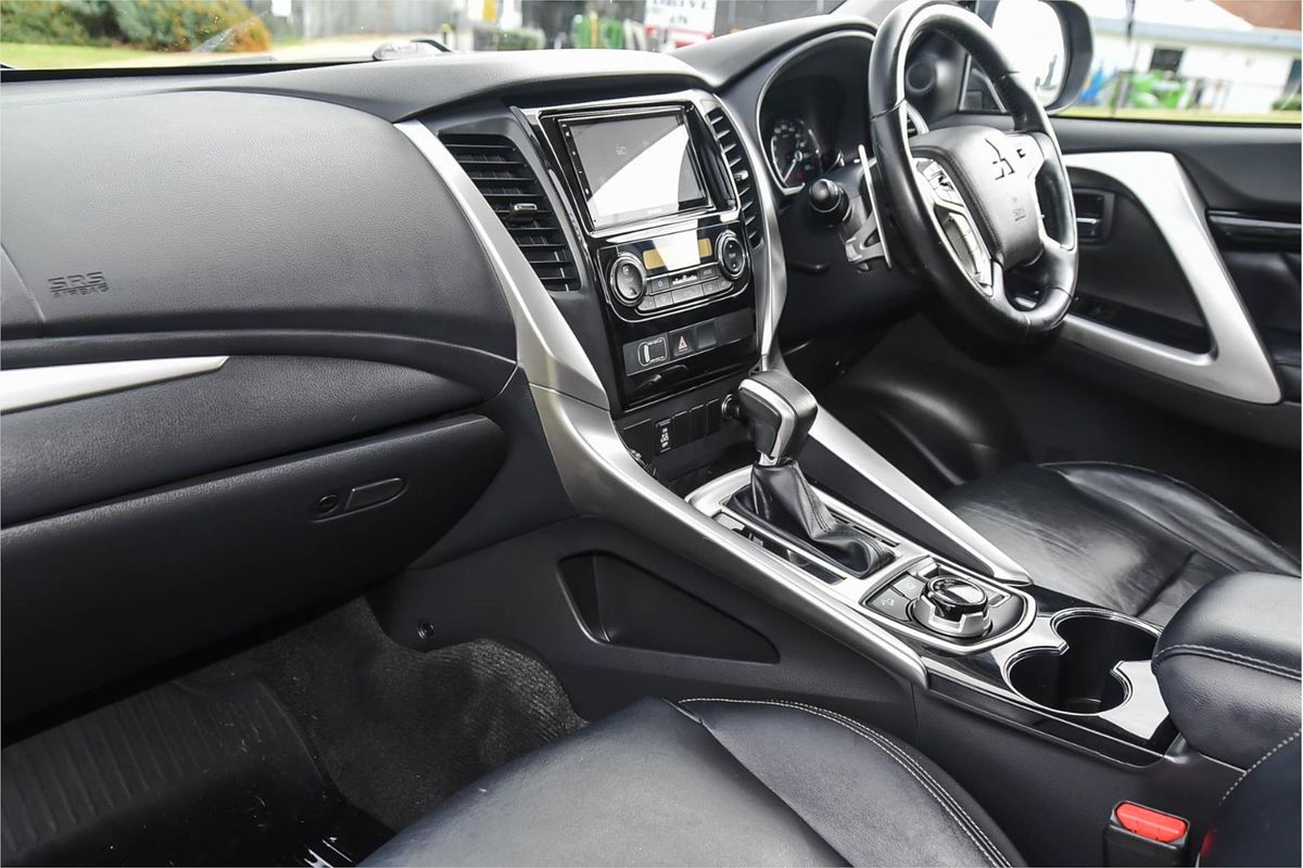 2016 Mitsubishi Pajero Sport GLS QE