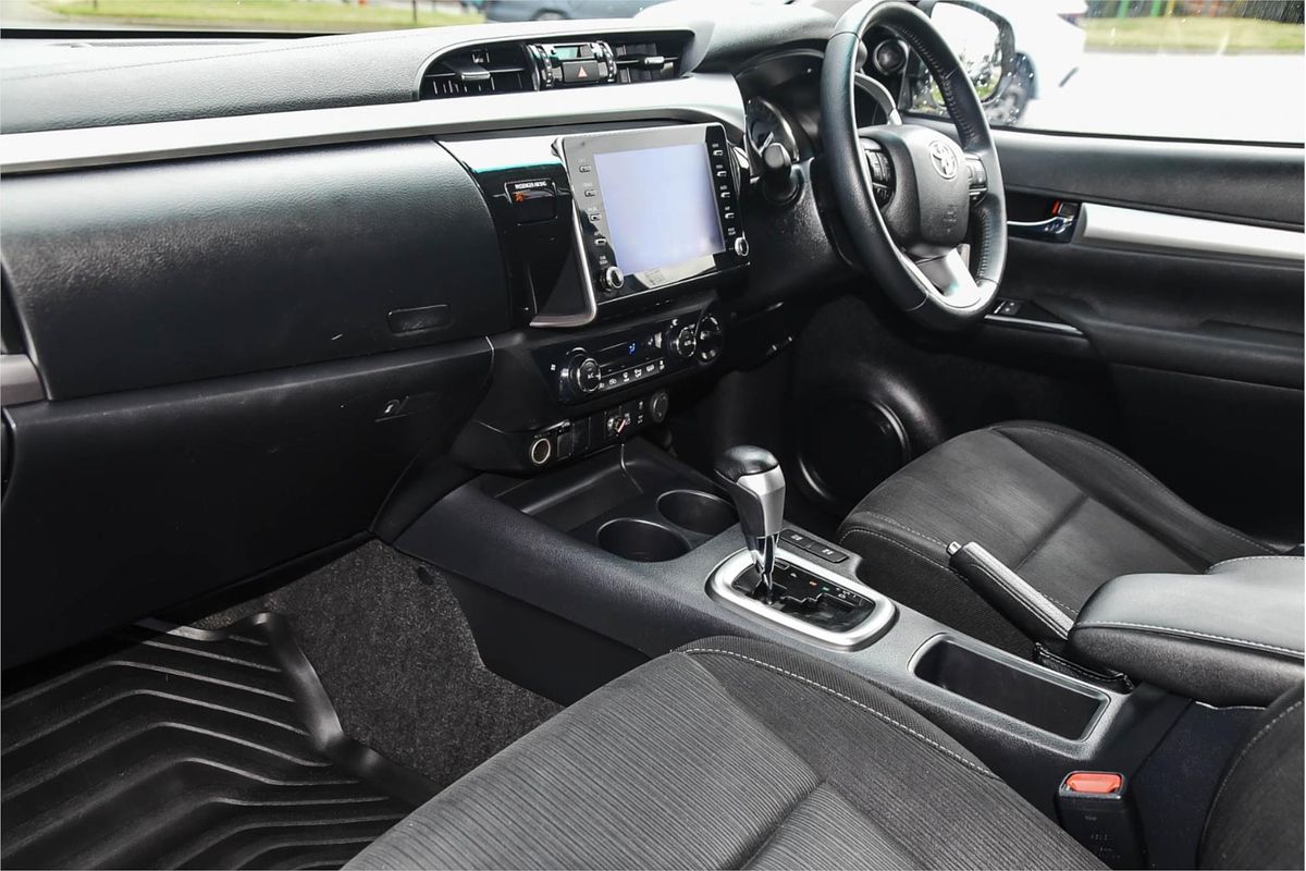 2020 Toyota Hilux SR5 GUN126R 4X4