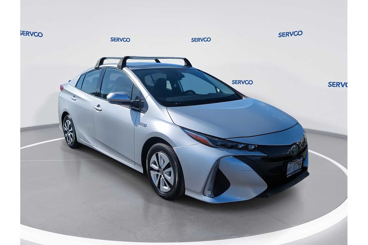 2020 Toyota Prius LE