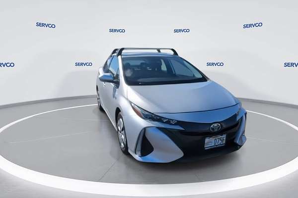 2020 Toyota Prius LE