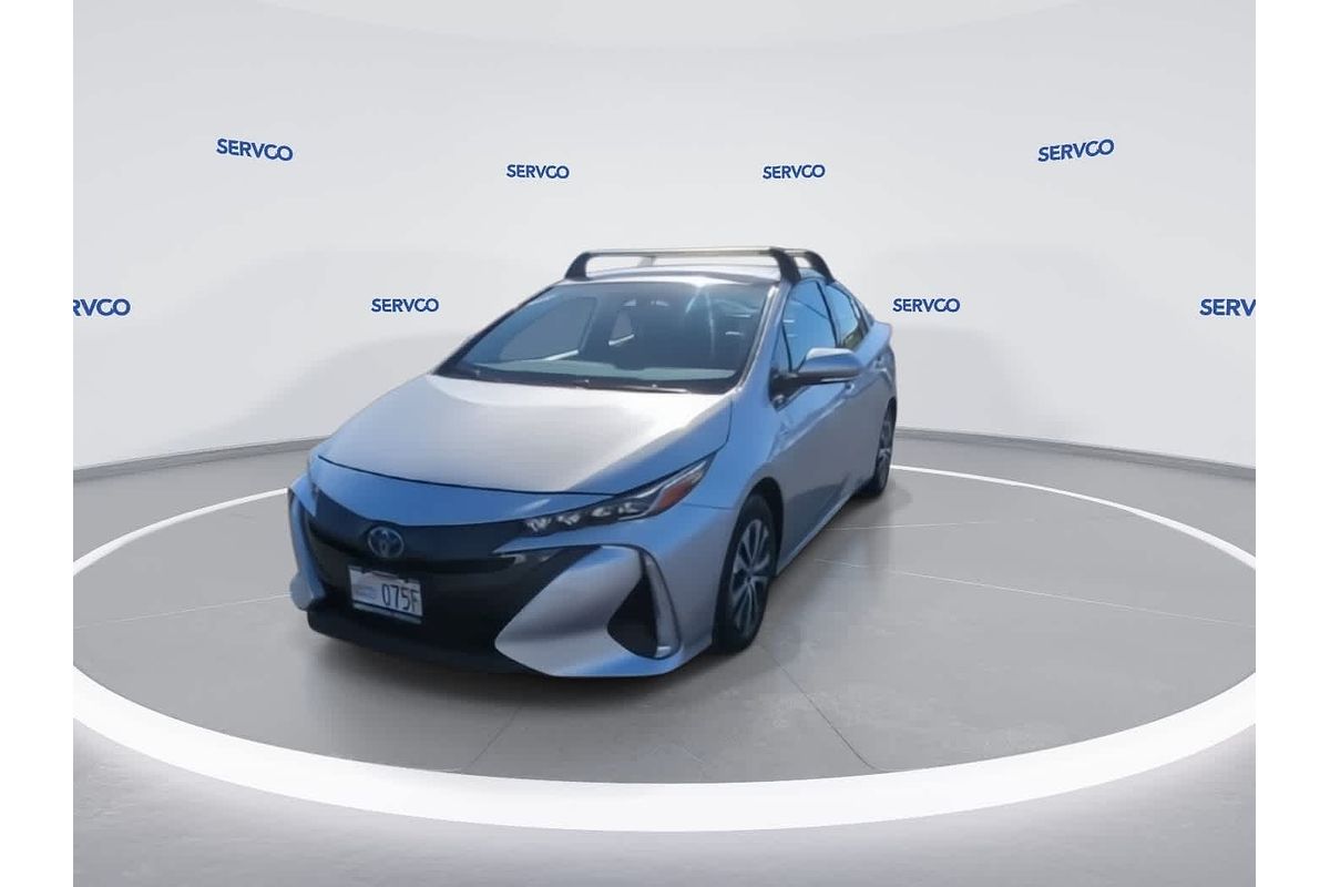2020 Toyota Prius LE