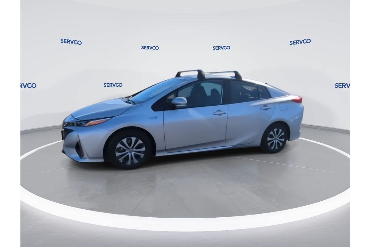 2020 Toyota Prius LE