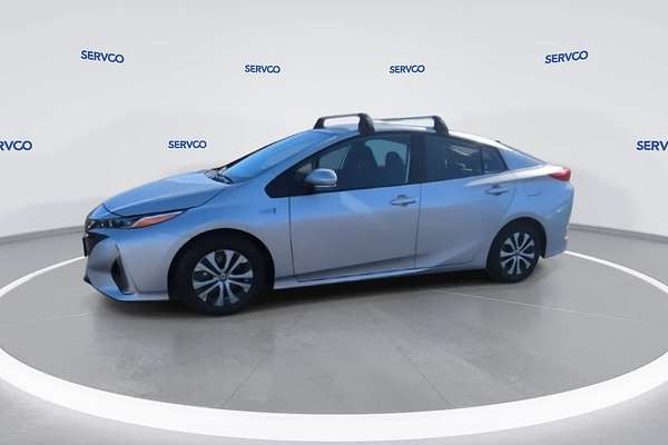 2020 Toyota Prius LE