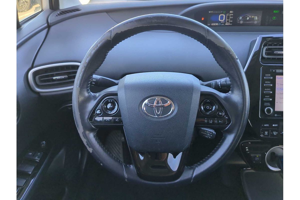2020 Toyota Prius LE