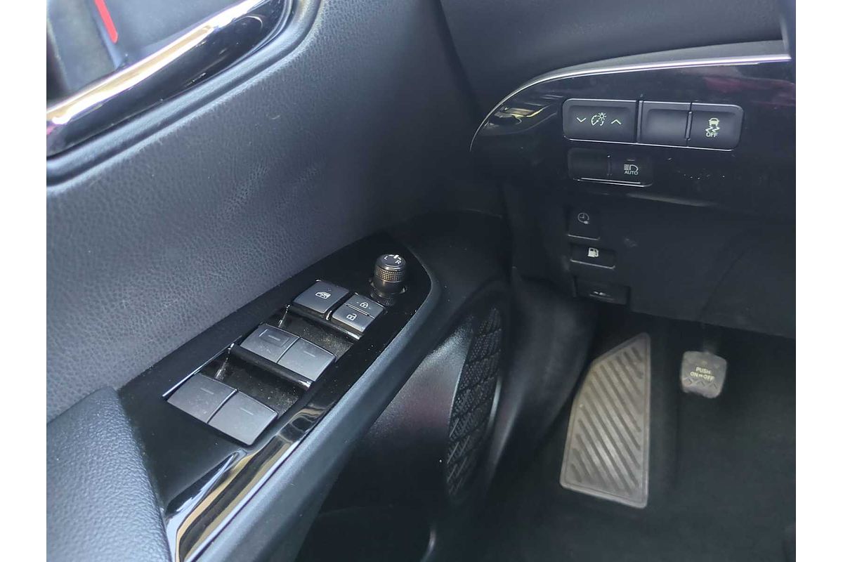 2020 Toyota Prius LE