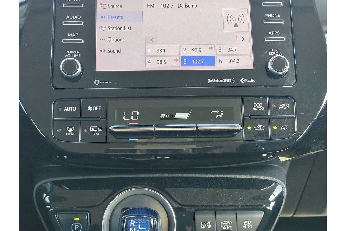 2020 Toyota Prius LE