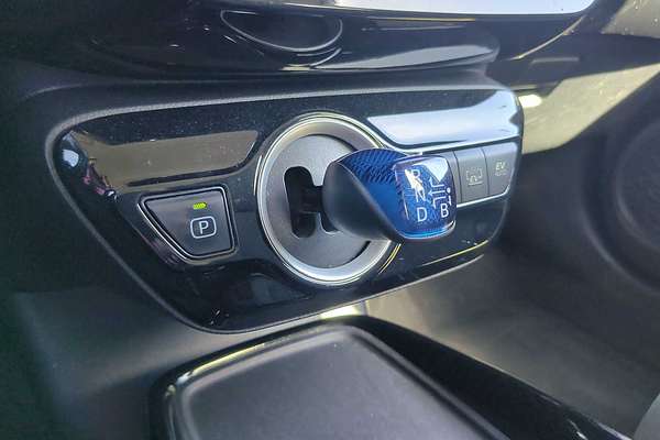 2020 Toyota Prius LE