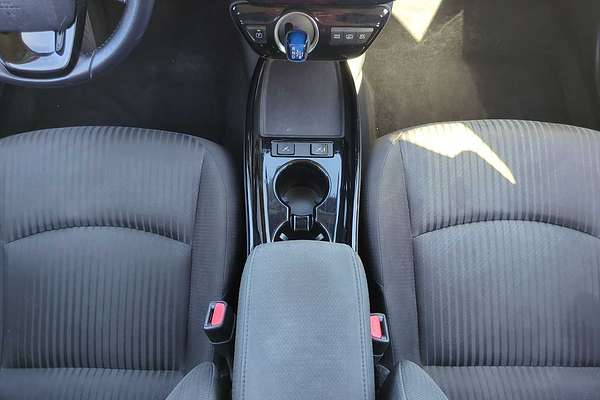 2020 Toyota Prius LE