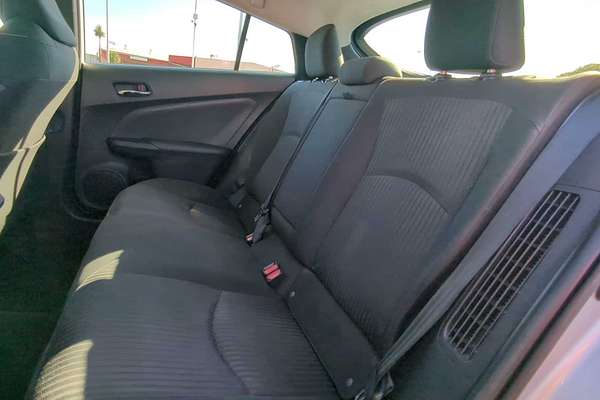 2020 Toyota Prius LE