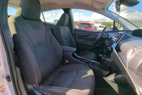 2020 Toyota Prius LE